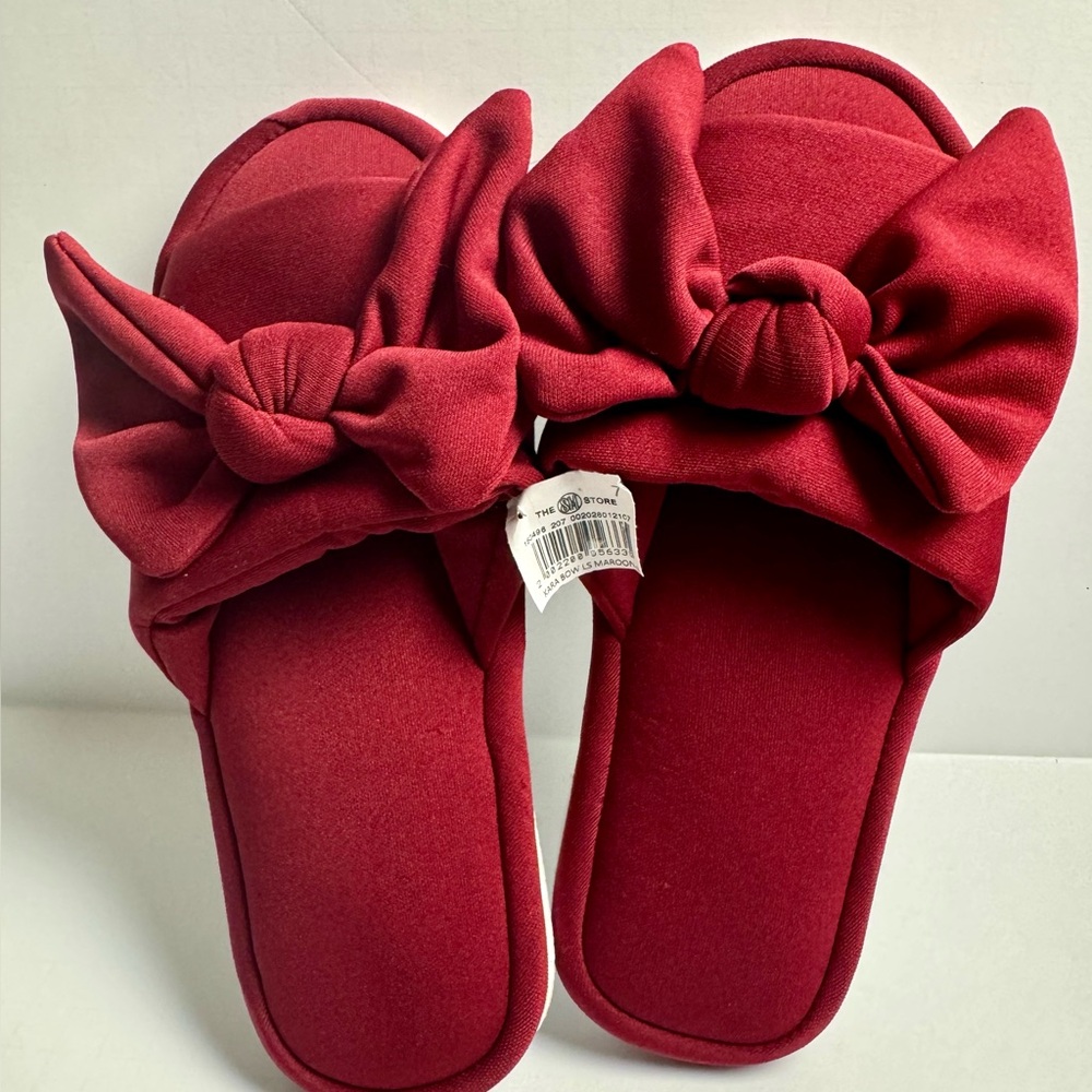 Indoor slippers from Philippines